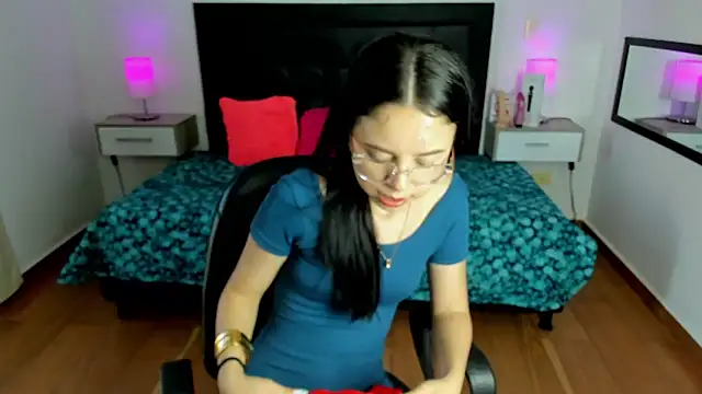 Chat XXX en directo de Natalye_23