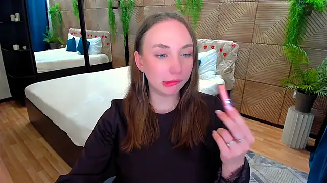 Chat XXX en directo de TrueReincarnation