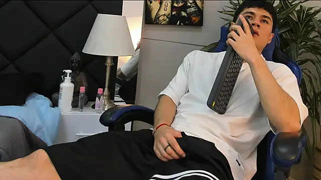 roan_birkin: вебкам-шоу