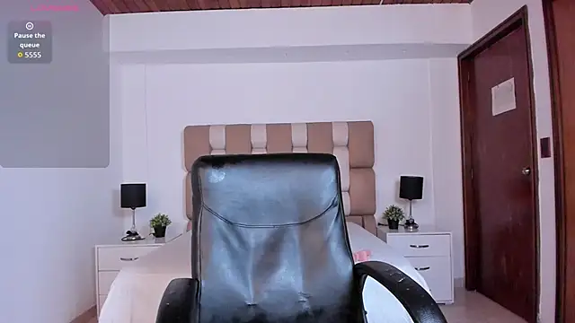 VenusCooper 即時 XXX 聊天