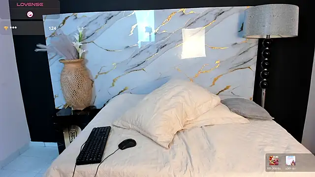 Živý XXX chat Saraa_moon1__