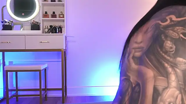 Eva-savage 即時 XXX 聊天