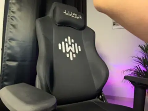 WavyBud39: онлайн-секс-чат