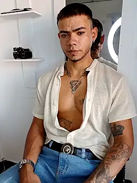 Niick01_ Pertunjukan Webcam