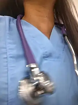 CAROLINE__07 Adlı Modelin Canlı XXX Sohbeti