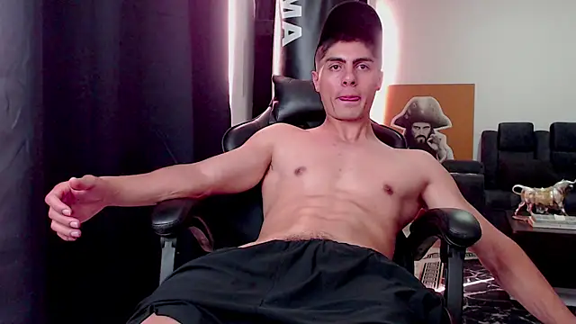 Stiven_CL Adlı Modelin Canlı XXX Sohbeti