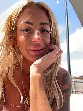 Živý XXX chat blondiluvsanal