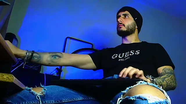 Pokazy przed kamerką – XanderCage99