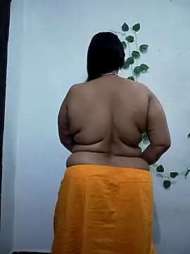 Landkipyasibhabhi's Live XXX Chat
