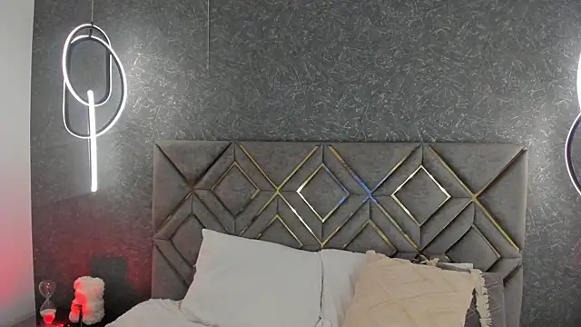 Bella-Swant Adlı Modelin Canlı XXX Sohbeti