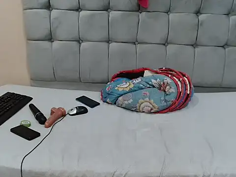 SexiestChoc's Live XXX Chat