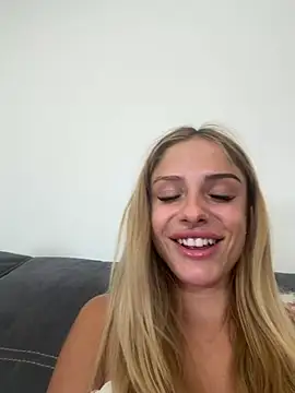 SophieVJ Show in webcam