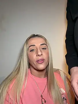 Strongqueen Chat XXX in diretta