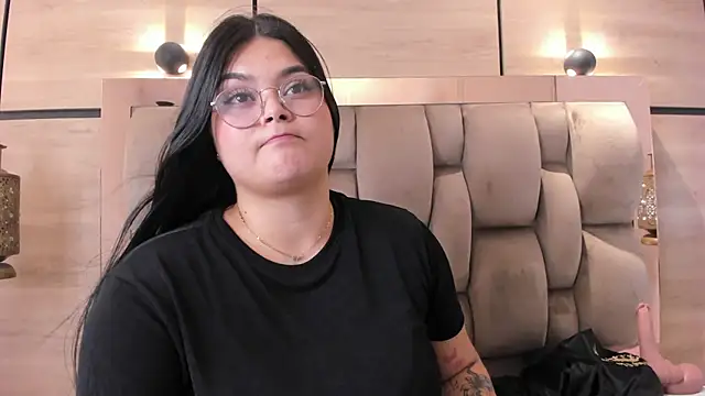 im_mou_'s Live XXX Chat