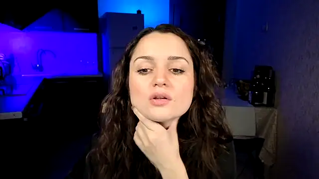 دردشة Cerann1 الجنسية المباشرة