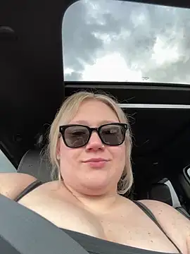 PiggyRose Live XXX-Chat