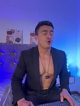 Chris_Clarck: онлайн-секс-чат