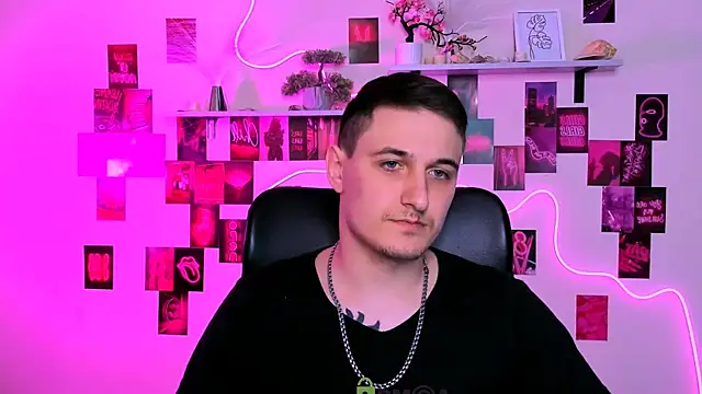 Pokazy przed kamerką – beauty_liam