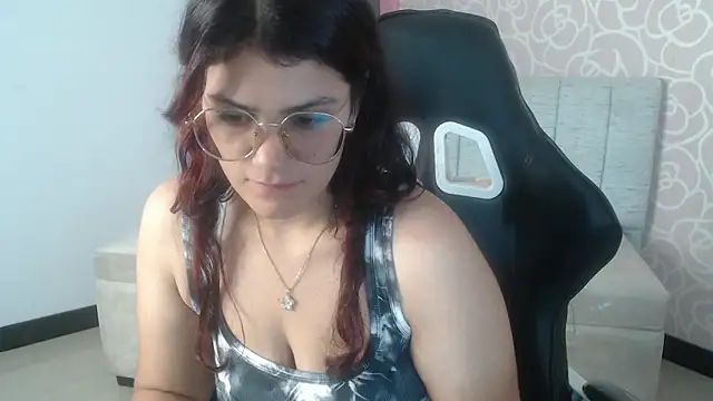 Czat XXX na żywo – Scarlett_jhonson_ch