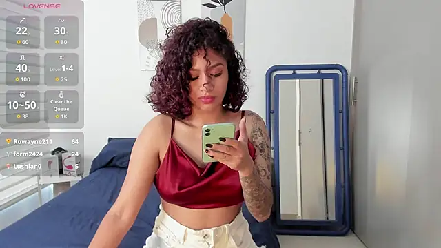 SeleneClark Adlı Modelin Canlı XXX Sohbeti