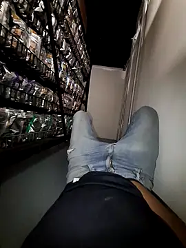 Charlyx-20's Webcam Show