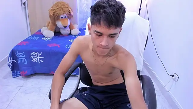 Aron_Boyy Show Webcam