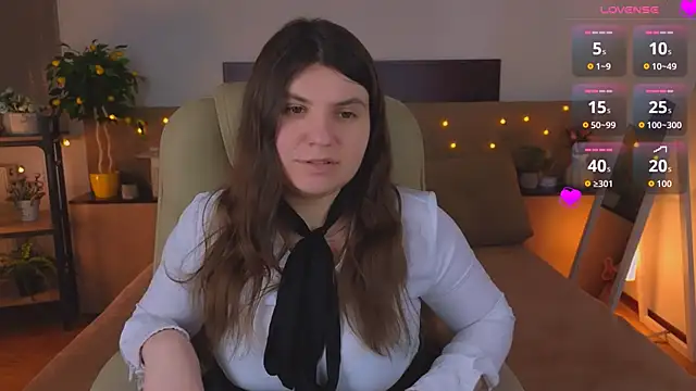 Viola__Shy live XXX chat