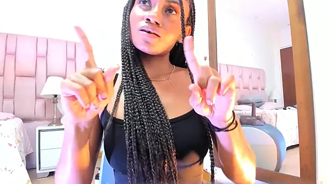 Chat +18 de kamii_arias ao vivo