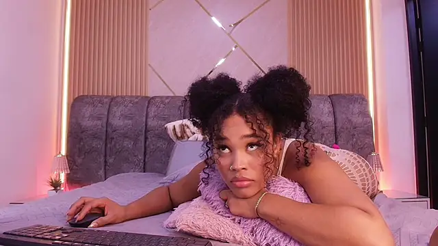 naia_blessed – Live XXX-chat