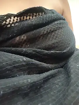 แชท XXX สดของ JOYAPARVEEN