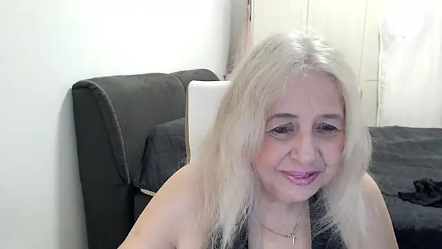 دردشة SusiLifeXXX الجنسية المباشرة