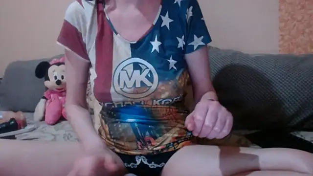 Chatroom XXX en direct de HotDreamm