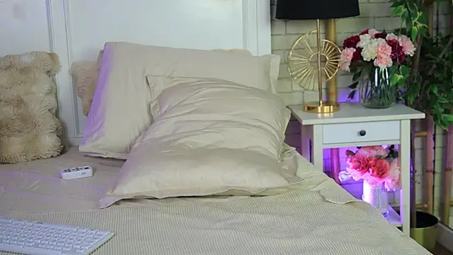 Chat XXX en directo de EmillyBronte