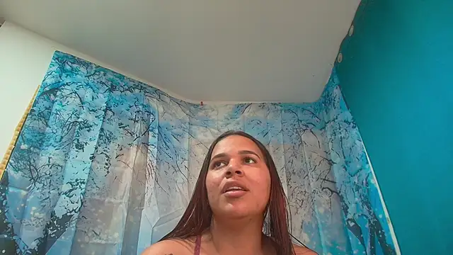 XXX chat uživo modela MSSPAOLA