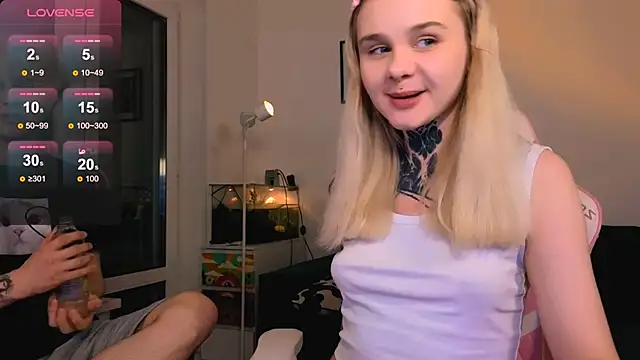 Britney_Lynch webkamerás műsora