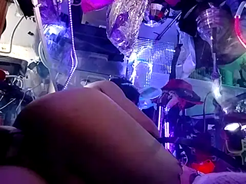 gurlnipsn Webbikameraesitys