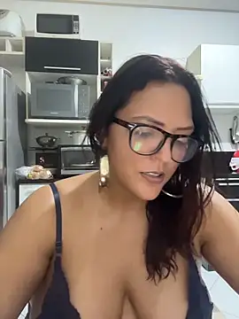 แชท XXX สดของ AuroraChest