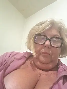 แชท XXX สดของ Merilulla