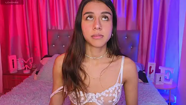 Emiily_Scott1 Obrolan Langsung XXX