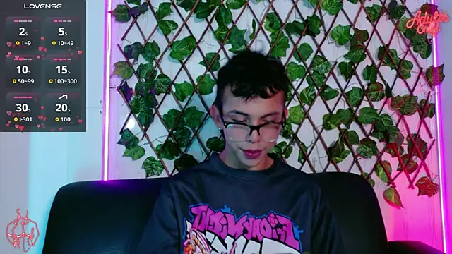 Prince_Apolon Webbikameraesitys