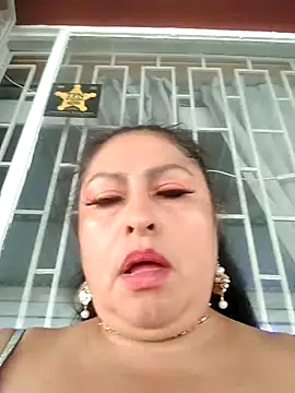 Chat XXX en directo de Keyla01_