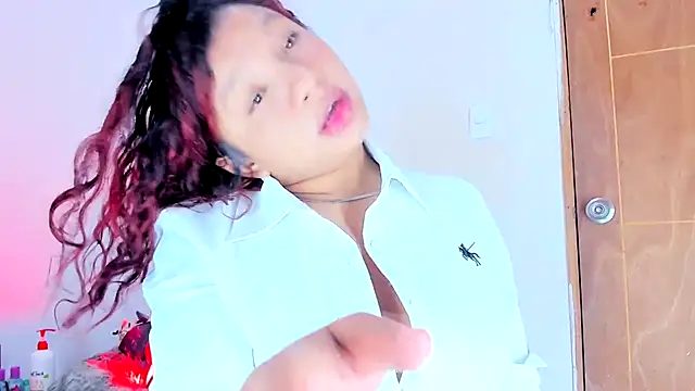 دردشة Emily_Coper18 الجنسية المباشرة