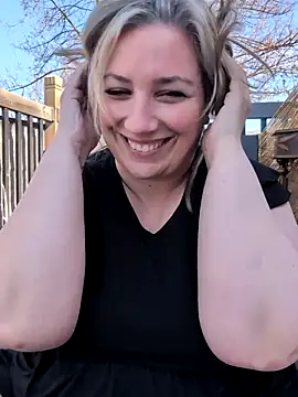 Canadian_BBW Chat XXX live