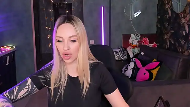 Blckmirrorr's Live XXX Chat