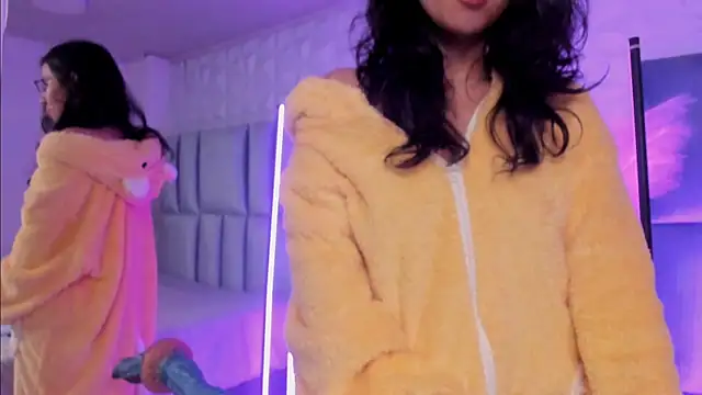 Chat XXX Live HollyPeach