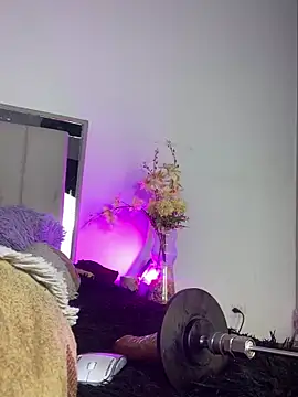 Chatroom XXX en direct de SharonRicci_