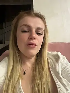 Chat +18 de HarrietDart ao vivo