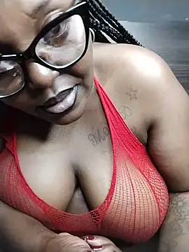 CHERRYYUMMY: онлайн-секс-чат