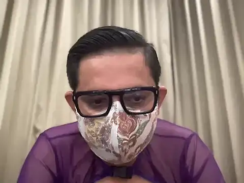 Chat XXX ao vivo de slavekinky001