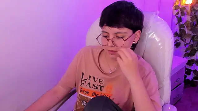 Nathaly_ds' Live XXX Chat